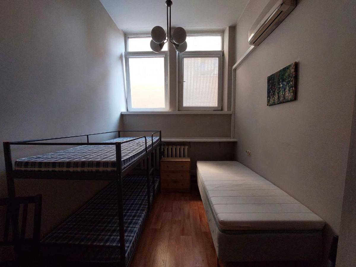 Pacific Hostel Вилнюс Екстериор снимка